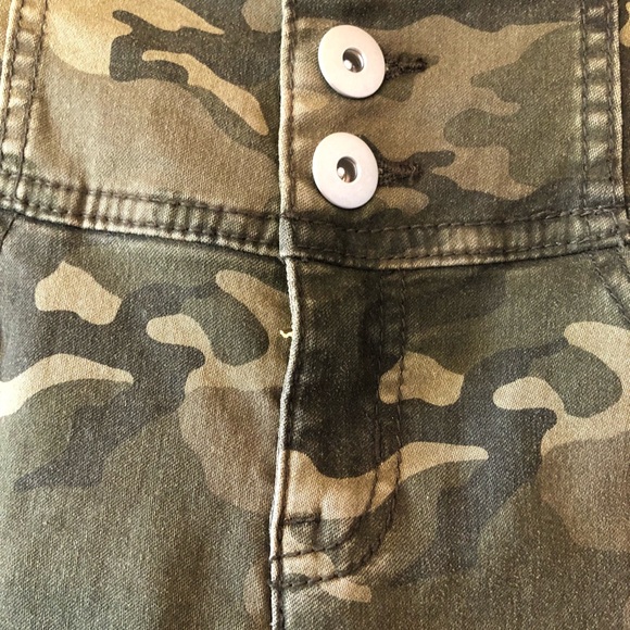 No boundaries Jeans ( J 2) - Picture 2 of 4